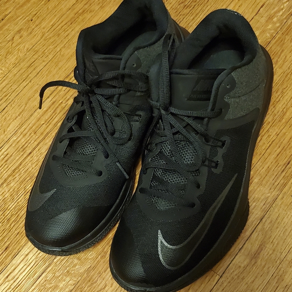 Nike Court Vision Size 10